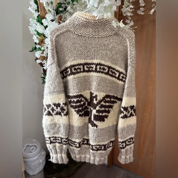 Canadian Sweater Company LTD Vintage Chunky Knit 100% wool sweater - Picture 5 of 10